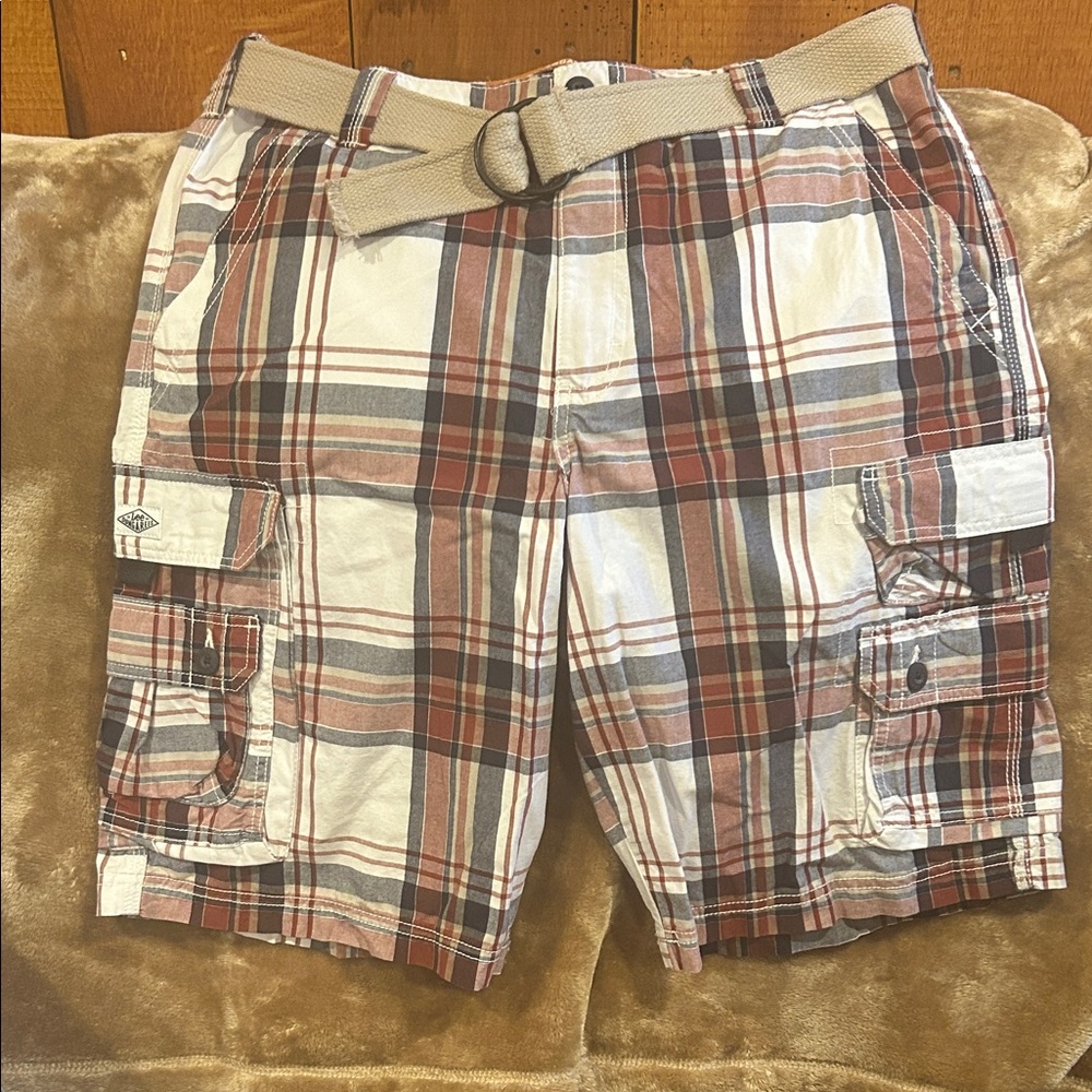 Lee Dungarees Men's Red and Blue Plaid Cargo Shorts